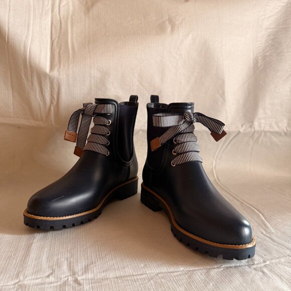 Bernardo Zina Navy Lace Up Rubber Boote WOMENS SIZE 7 - Picture 3 of 11